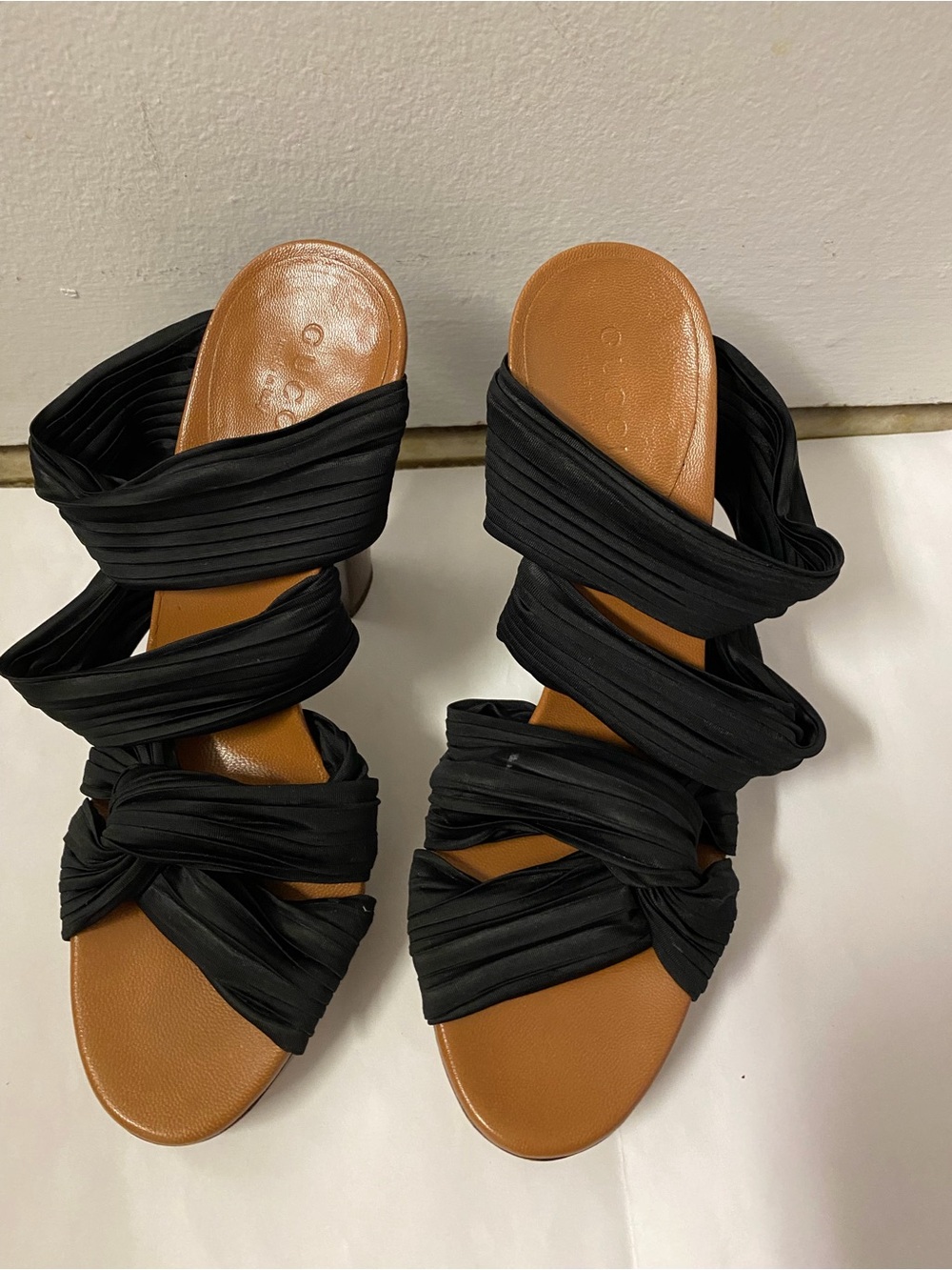 Gucci  Black Wrap Sandals Pumps Slides 34.5 C